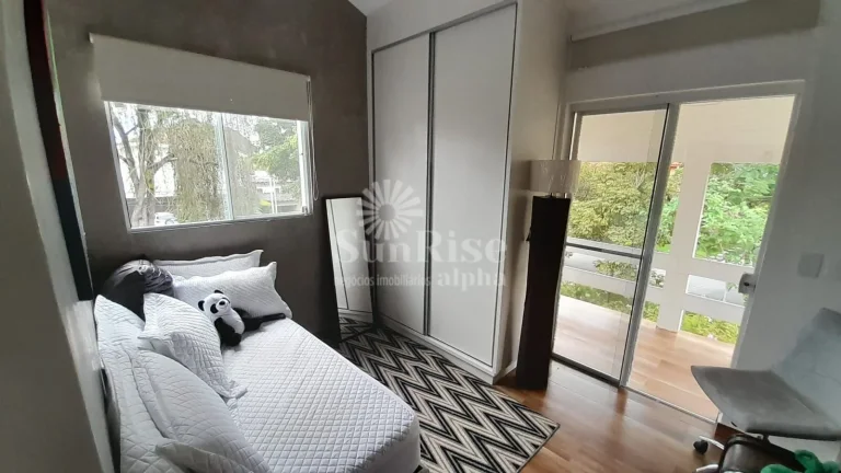 Imagem Casa Térrea e de Esquina - Alphaville 3 | 3 suítes - 4 vagas - 300m² - AC - 570m² AT | R$3.400.000 - Alphaville