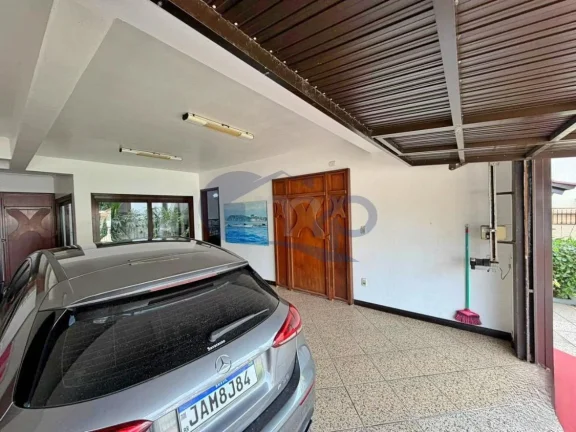 Imagem Casa á venda com 6 dormitórios no centro de Torres/RS