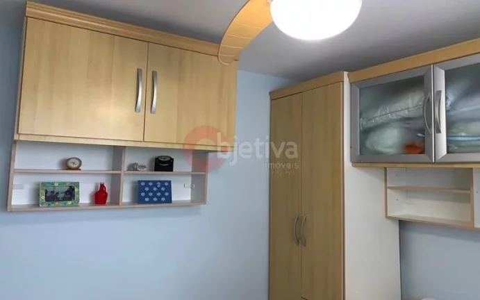 Imagem Casa em cond. com mobília de 2 quartos com 2 suítes na Ogiva em Cabo Frio