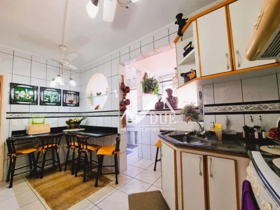 Imagem Apartamento vista mar com 3 dormitórios à venda, 150 m² por R$ 1.200.000 - Gonzaga - Santos/SP