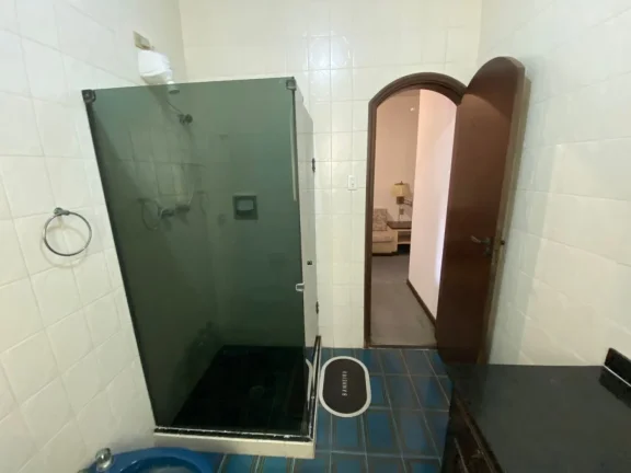 Imagem Casa a venda em Santos, sobrado, com piscina, perto do Orquidário e da praia