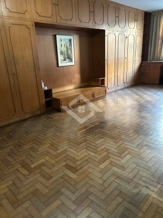 Imagem Apartamento Exclusivo à Venda em Copacabana: 330m², 4 Quartos, Sol da Manhã