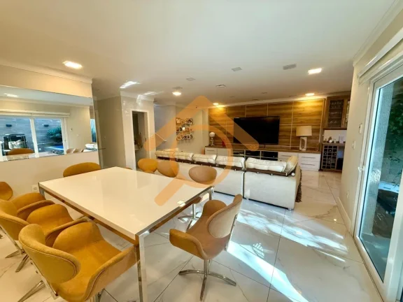 Imagem Casa de Luxo no Condomínio Vila das Magnólias: 4 quartos, 3 suítes, 2 salas, 2 vagas na Jardim Prudência, SP. Aproveite!