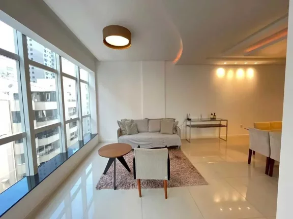 Imagem Apartamento mobiliado com 3 suítes e vaga de garagem dupla em Itapema