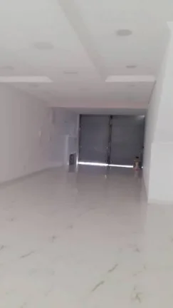 Imagem Alugo Salão Comercial no Parque das Nações