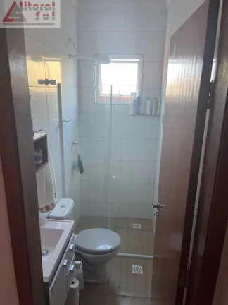 Imagem sobrado de condominio com quintal