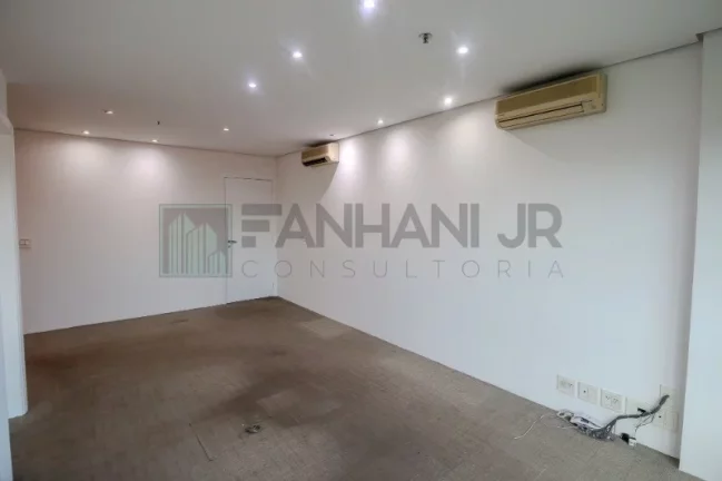 Imagem Sala Comercial de Alto Padrão no Jardim Paulista: 2 salas, 3 banheiros, 3 vagas de garagem, 68m² - São Paulo-SP