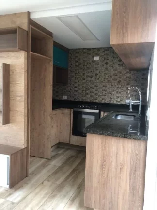 Imagem Sobrado com 2 dormitórios à venda, 60 m² por R$ 400.000,00 - Vila Colorado - Suzano/SP