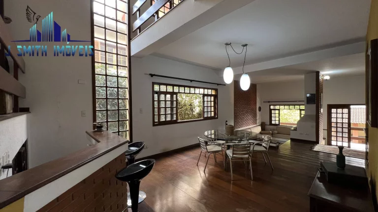 Imagem CASA 324m² NA GRANJA VIANA. ABAIXO DO CUSTO PRA REFORMAR - OPORTUNIDADE!!