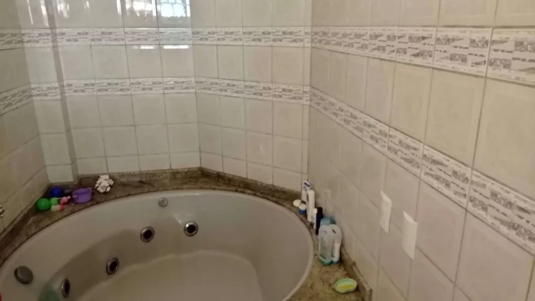 Imagem Chácara com 4 Dormitórios à Venda, possui Piscina, Área de 78.000 m² - Ratones - Florianópolis/SC