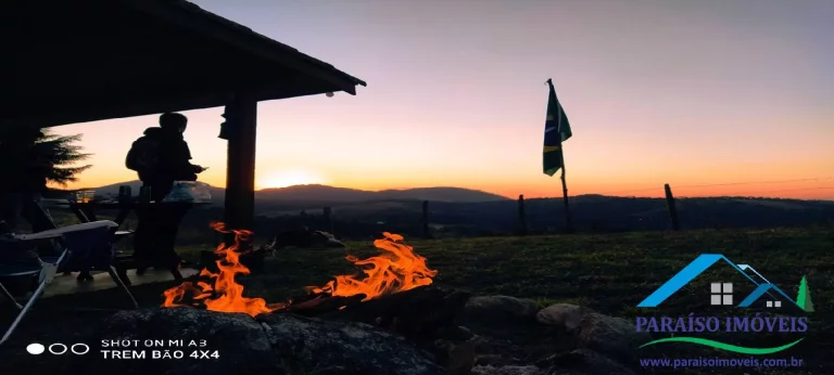 Imagem Seu Refúgio na Serra da Mantiqueira: Vista Panorâmica e Sustentabilidade!