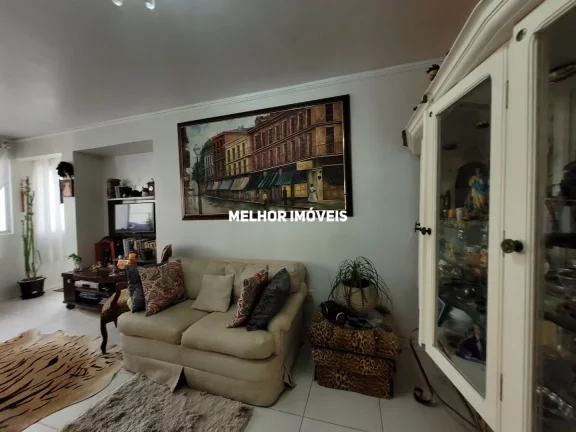 Imagem Apartamento á venda no Edifício Alfa Centauro localizado na Quadra Mar no centro de Balneário Camboriú.