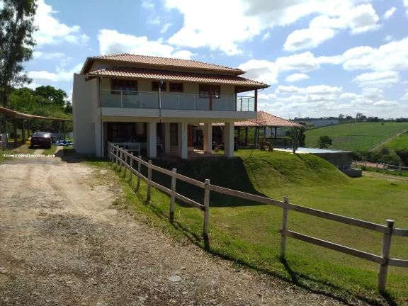 Imagem Chácara para Venda em Limeira, PINHAL, 5 dormitórios, 4 suítes, 2 banheiros, 1 vaga