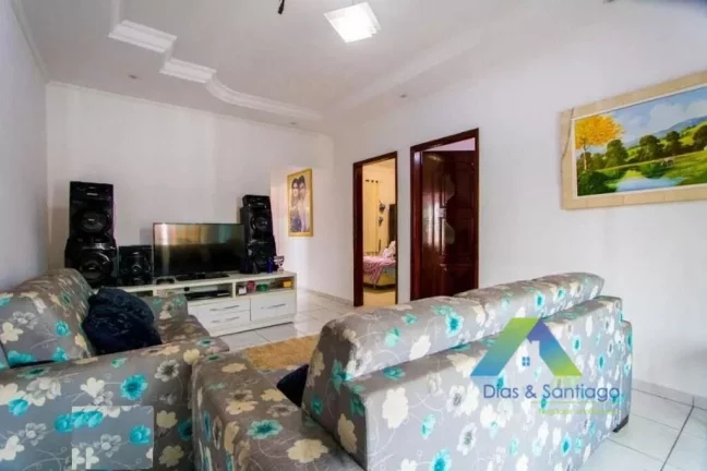 Imagem SANTO ANDRÉ Casa 300M² de terreno, 224M² area construída,2 casas, frente e fundo, espaço gourmet, piscina, 2 vagas ótima localização e valor !!!