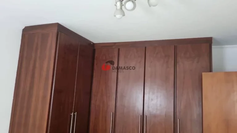 Imagem Sobrado para locação, Vila Pinheirinho, Santo André, SP