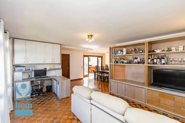 Imagem Ampla casa térrea com 208 m², 4 quartos à venda por R$ 1.490.000 - Jardim Social - Curitiba/PR