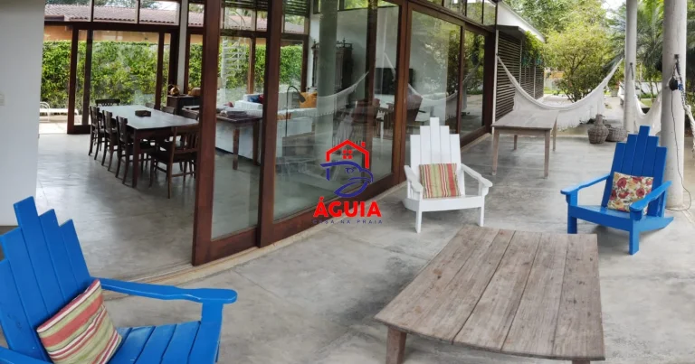 Imagem Lindíssima casa de condomínio na Domingas Dias pertinho da praia!!