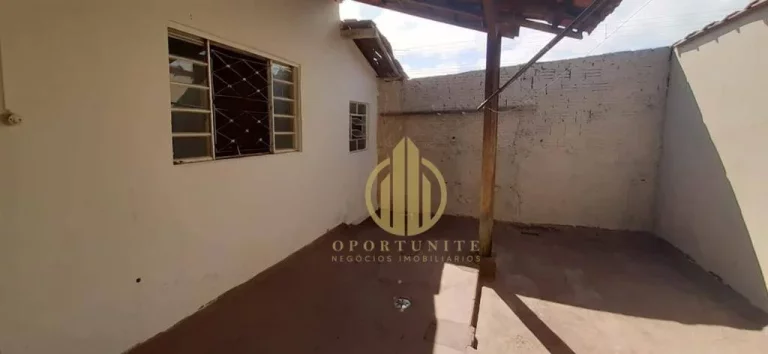 Imagem Casa 3 dormitórios - Salão comercial - Centro - Santa Rosa de Viterbo/SP