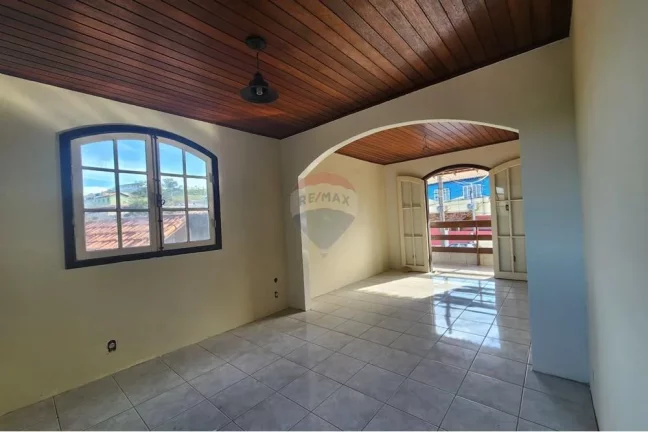 Imagem Casa dos Sonhos em Araçatiba: Conforto e Lazer