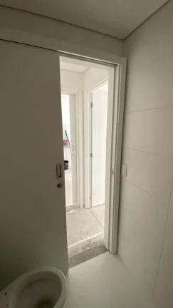 Imagem Apartamento 31 M², 1Q, 1 banheiro, 1 lavabo, ampla varanda, 1 vaga, rooftop com vista para Jockey, academia, piscina, salão de festas, lounge.