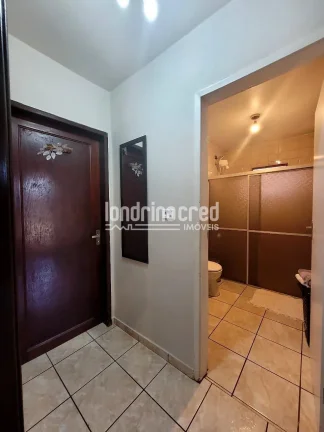 Imagem Casa espaçosa com 2 dormitórios, 2 banheiros e 2 vagas de garagem em terreno de 300m², com 126m² de construção — conforto e praticidade em um só lugar!