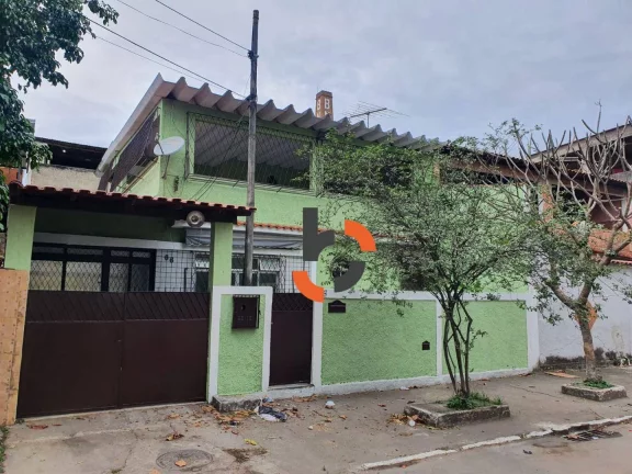 Casa com 2 dormitórios à venda por R$ 400.000 - Bnh - Mesquita/RJ