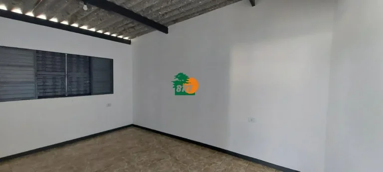 Imagem Casa Comercial para Locação em São Roque, Esplanada Mendes Moraes, 3 banheiros, 2 vagas