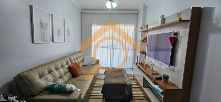 Imagem Imperdível! Apartamento à venda em Praia Grande-SP, Canto do Forte. 2 quartos, 1 suíte, 2 salas, 3 banheiros, 1 vaga. Condomínio Palm Beach, a 300m da praia.