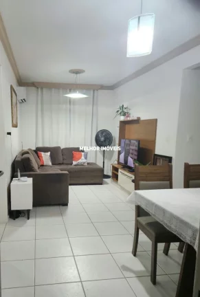 Imagem Apartamento á venda com 2 dormitórios e 1 vaga privativa no Centro de Balneário Camboriú
