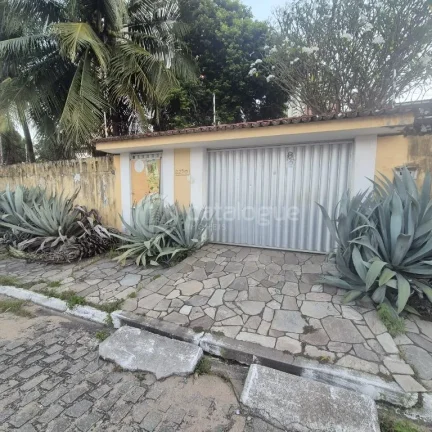 Imagem Venda de uma casa em Alagamra17 x 30 com 4 suítes, sala para 3 ambts, escritório, Dce, 1 Flat, Vagas de garagem