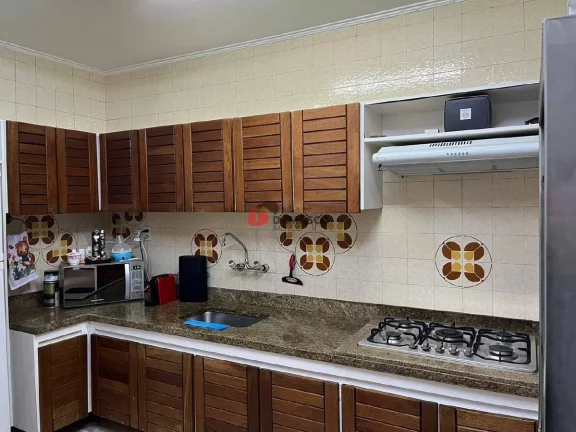 Imagem Sobrado à venda 3 Quartos, 3 Suites, 4 Vagas, 355M², Osvaldo Cruz, São Caetano do Sul - SP