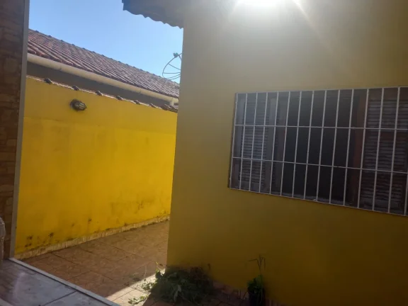 Imagem Casa para Venda em Itanhaém, Satelite, 2 dormitórios, 1 suíte, 1 banheiro, 2 vagas