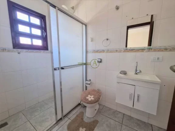 Imagem Casa térrea de alto padrão à venda em Peruíbe, com edícula sendo 2 suítes