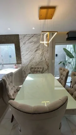 Imagem Casa 3 dormitórios com fachada moderna 2 vagas de garagem