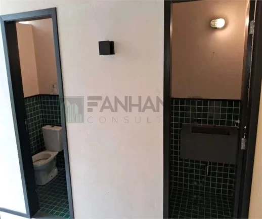 Imagem Casa Comercial de Alto Padrão para Locação em São Paulo-SP, Jardim América: 9 salas, 6 banheiros, 5 vagas, 230m².