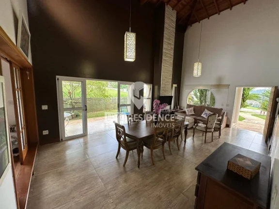 Imagem Excelente casa térrea com 4 suítes no Village das Palmeiras!