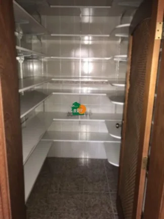 Imagem Casa para Venda em São Roque, Jardim Flórida, 5 dormitórios, 1 suíte, 2 banheiros, 6 vagas