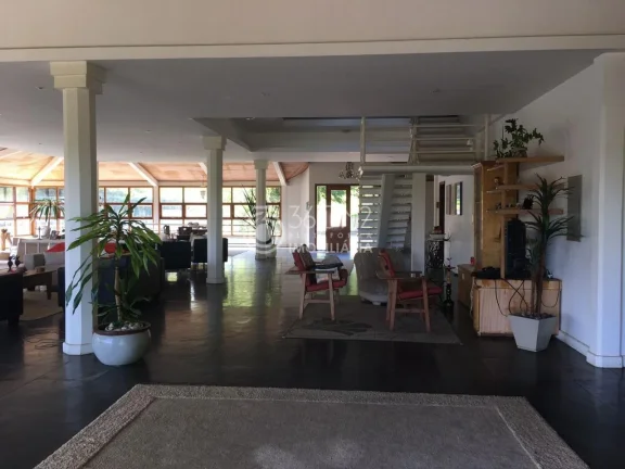 Imagem Sobrado em Condomínio para Venda em Mairinque / SP no bairro Dona Catarina