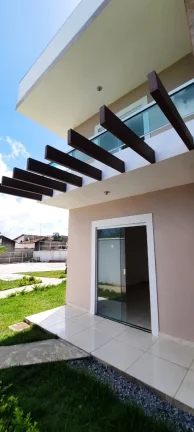 CASA EM CONDOMINIO RESIDENCIAL em CABO FRIO - RJ, PERÓ