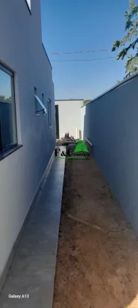 Imagem Casa para Venda em Hortolândia, Jardim Bela Vista, 2 dormitórios, 1 suíte, 1 banheiro, 2 vagas