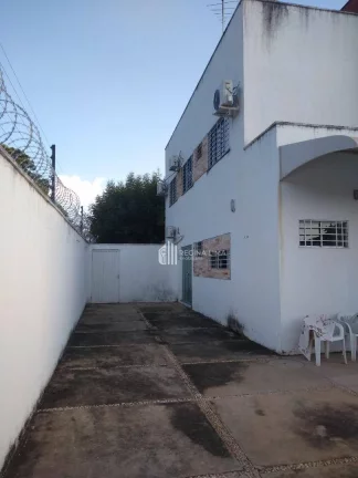 Imagem Casa duplex pronta para morar, 4 dormitórios à venda por R$ 620.000,00 - CONDOMÍNIO GREEN HILLS - Morros - Teresina/PI