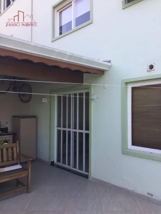 Imagem Belíssima Casa em condomínio fechado no Horto do Ipê -308m²