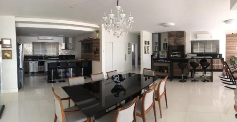 Imagem Casa com 5 suítes João Paulo