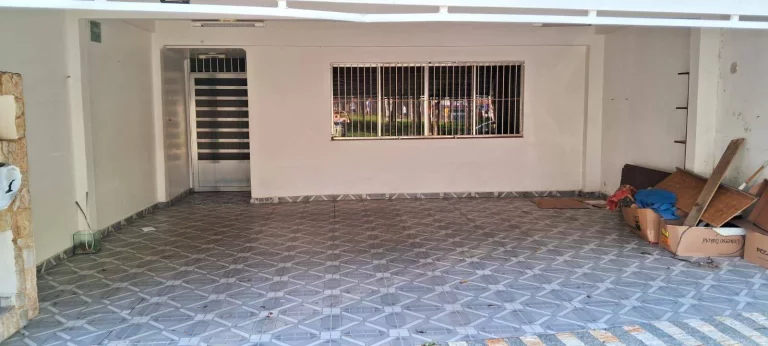 Imagem Sobrado com 3 dormitórios à venda, 301 m² por R$ 749.000,00