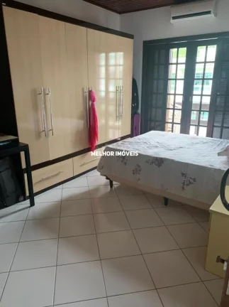Imagem Casa Mobiliada e Equipada à Venda com 08 Dormitórios sendo 02 Suítes Localizada no Bairro das Nações em Balneário Camboriú - SC