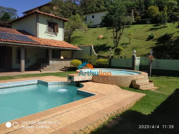 Imagem Magnífica chácara de 2800 m² - 7 dorm - 08 vagas - venda por R$ 1.000.000 e pacote locação por R$ 6.650/mês - Condominio Restinga Verde- São Roque/SP