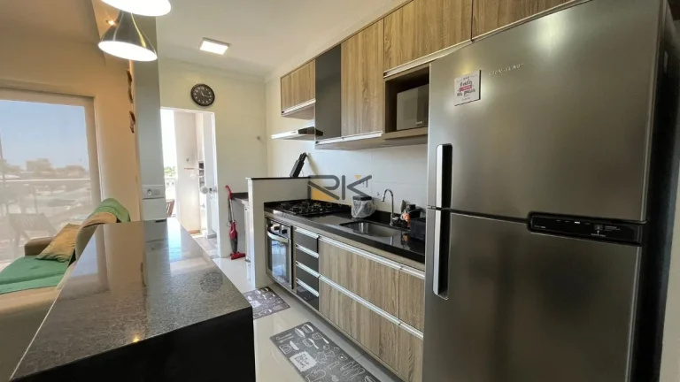 Imagem APARTAMENTO NO CENTRO COM 2 DORMITÓRIOS SENDO 1 SUÍTE, 1 BANHEIRO SOCIAL, VARANGA GOURMET COM CHURRASQUEIRA, 2 VAGAS DE GARAGEM