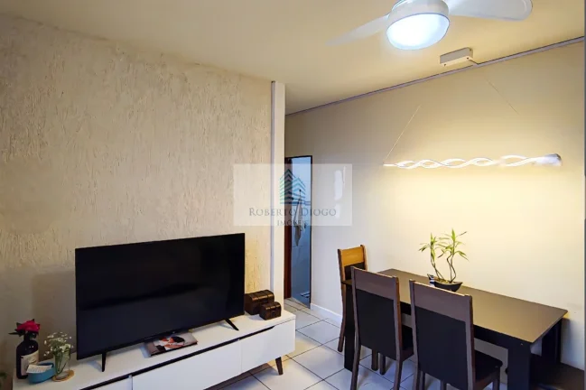 Imagem Apartamento à venda no Rio de Janeiro - Taquara com 2 quartos, 1 banheiro e vaga de garagem!