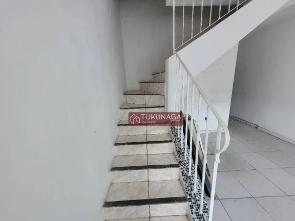 Imagem Sobrado com 3 dormitórios para alugar, 250 m² por R$ 3.496,11/mês - Jardim Santa Mena - Guarulhos/SP
