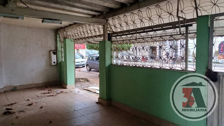 Imagem Casa na Avenida Pinheiro Machado próximo ao Tribunal de Justiça